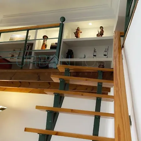 Apartman Vivienda Turistica Con Encanto Centrico, Wifi Y Patio Bilbao
