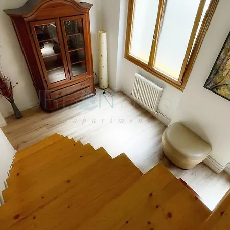 Con Encanto Centrico, Wifi Y Patio Apartamento *