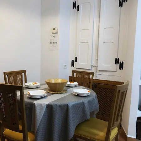 Daire Vivienda Turistica Con Encanto Centrico, Wifi Y Patio Bilbao