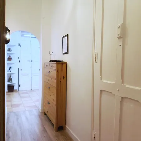 Vivienda Turistica Con Encanto Centrico, Wifi Y Patio Apartment