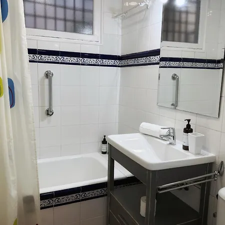 Vivienda Turistica Con Encanto Centrico, Wifi Y Patio Bilbao