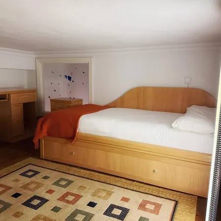 Vivienda Turistica Con Encanto Centrico, Wifi Y Patio *