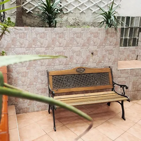 Vivienda Turistica Con Encanto Centrico, Wifi Y Patio *